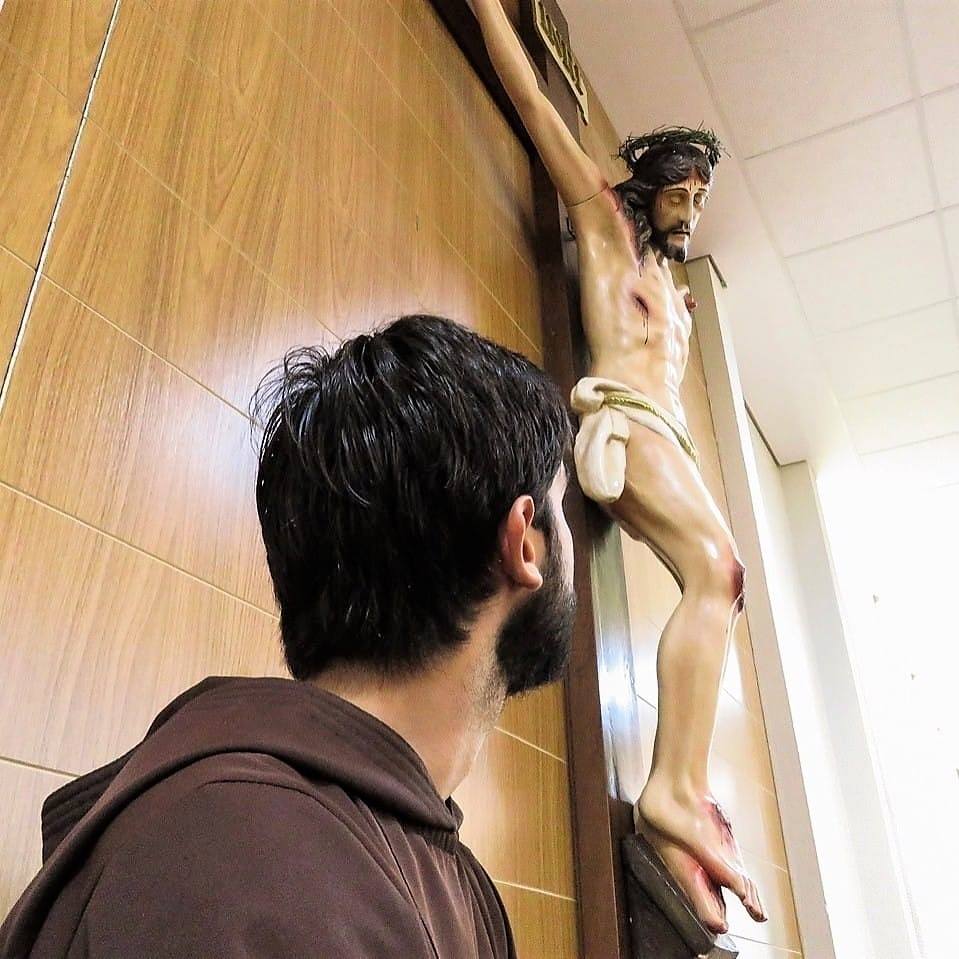 Cómo encontrar un padre espiritual? - Franciscanos Conventuales